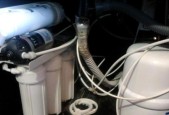 净水器水龙头不停机的原因及维修方法（解决净水器水龙头不停机的有效方法和技巧）