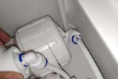净水器漏水原因及判断方法（掌握关键步骤）