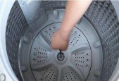 滚筒洗衣机清洗大全（轻松学会如何清洗滚筒洗衣机）