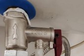 热水器泄压开关漏水的处理方法（如何有效解决热水器泄压开关漏水问题）