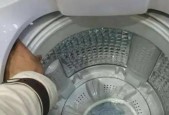 洗衣机晃动严重的修理方法（解决洗衣机内部晃动问题的实用指南）