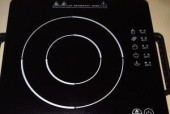 电磁炉泡水的正确方法（科学使用电磁炉）
