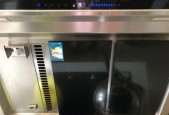 如何清洗油烟机面罩（让您的厨房更清洁）