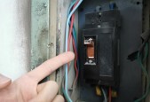 热水器插上就跳闸怎么回事？如何快速解决？