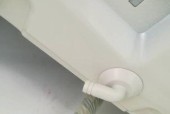 空调外机螺丝滴水是否正常（探讨空调外机螺丝滴水现象的原因与解决方法）