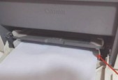 解决打印机不打印硬纸问题的有效方法（打印机卡纸怎么办）