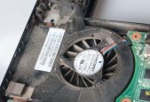 笔记本电脑进灰太多怎么办？如何清理维护保持性能？