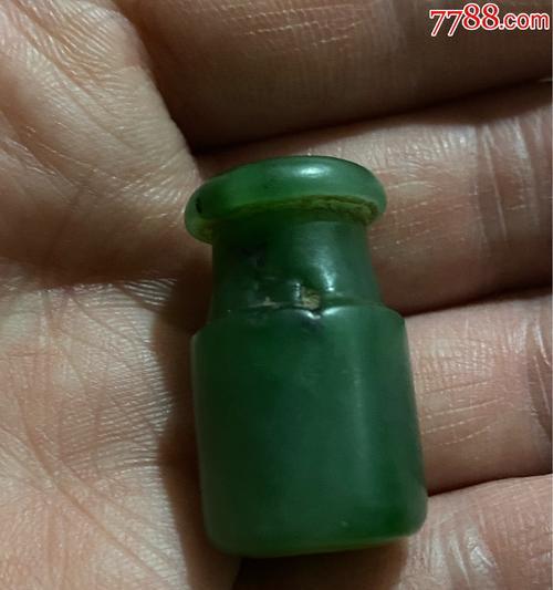 油烟机油烟嘴清洗的技巧与方法（打造清洁健康的厨房环境）  第1张