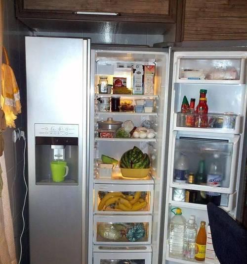 冰箱冷冻室温度过低的原因及应对方法（避免食物冻坏的小技巧）  第1张