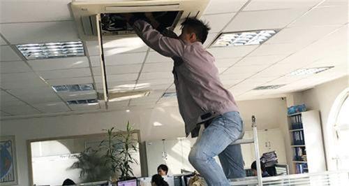 中央空调清洗方法大揭秘（一步步教你如何彻底清洗中央空调）  第1张