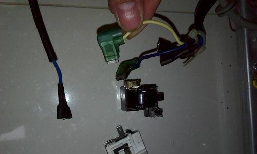 冰箱启动器损坏的原因及维修方法（探究冰箱启动器故障产生的原因和解决办法）  第1张