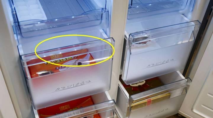 如何有效去除冰箱的异味（15个实用方法教你恢复冰箱的清新）  第3张