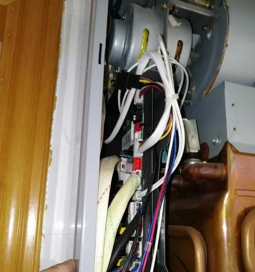 万和热水器E4故障维修方法（解决万和热水器E4故障的简易指南）  第2张