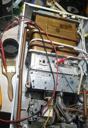 普田热水器E1故障码解析与排除方法（探寻普田热水器E1故障码背后的问题）  第2张