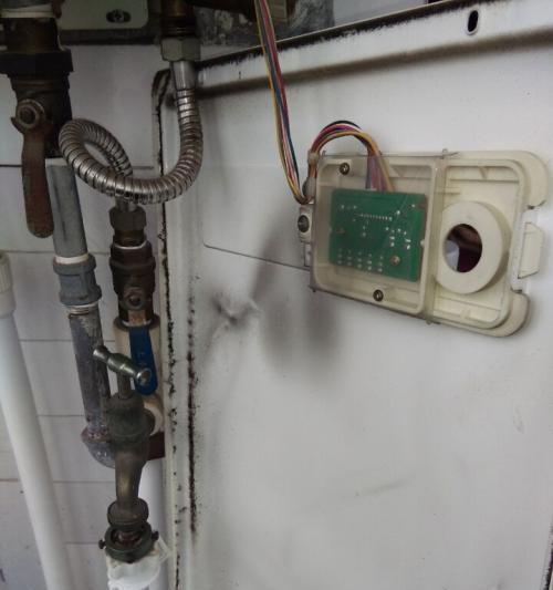 林内热水器11代码故障解析（探究林内热水器11代码故障原因及解决方法）  第2张