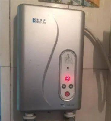 热水器烧电费的原因及节能方法（探究热水器耗电量高的原因和节省用电的技巧）  第2张