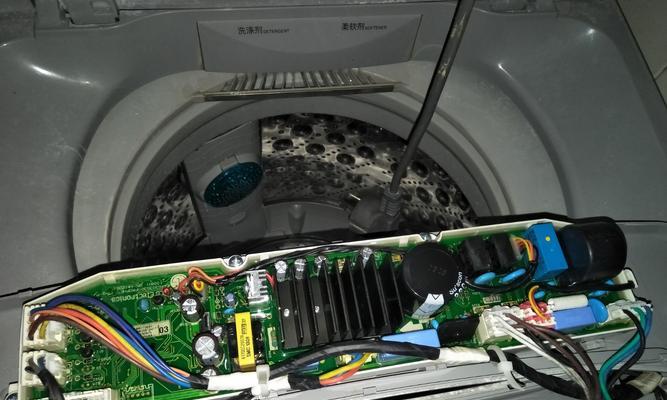 以TCL洗衣机不脱水的原因分析（为什么TCL洗衣机无法正常进行脱水）  第1张