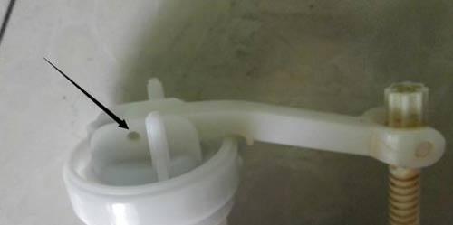 东鹏马桶进水阀不止水维修办法？  第3张