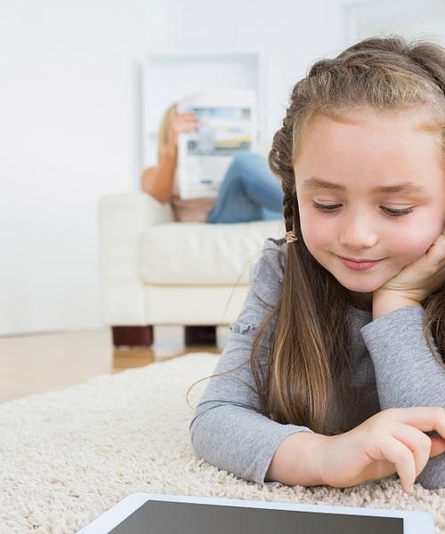 小孩儿拿出平板电脑应该怎么办？如何限制使用时间？  第1张